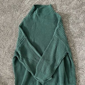 American Eagle Sweater Size M